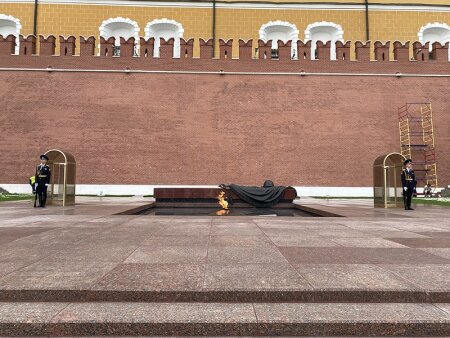 С Днем защитника Отечества