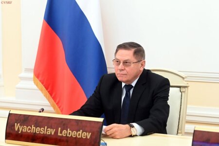Председатель Верховного Суда России Вячеслав Лебедев выступил на Китайском форуме
