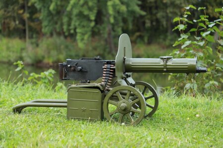 О сайтах, которые незаконно продают финансовые документы и оружие