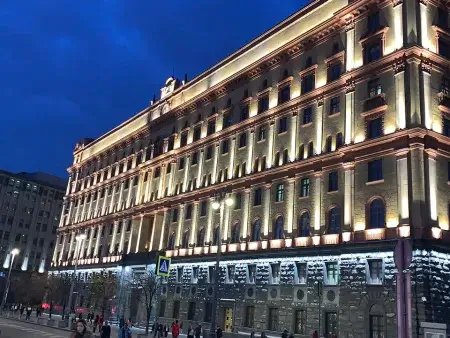 О задержании чиновника за получение взятки в особо крупном размере