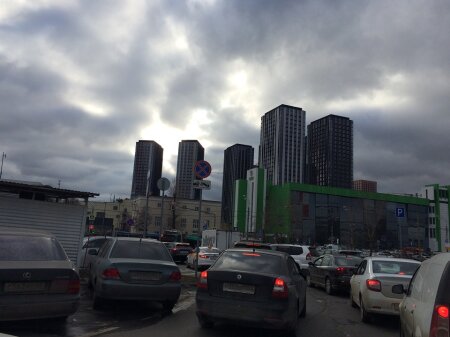 Источник сообщил об отравлении неизвестным веществом врачей и жильцов дома в Москве