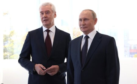 Президент Владимир Путин посетил открытие нового колеса обозрения на ВДНХ и участка Московского скоростного диаметра