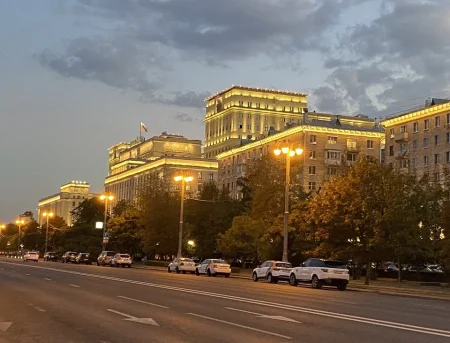 О зарплате силовых структур и судей в России