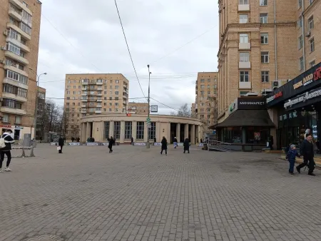 Сообщаем, что в случае, когда москвичи обращаются с заявлениями о проверке фактов производства и возможного сбыта наркотических средств в столице, на наш взгляд, должны быть приняты оперативные и государственные меры.