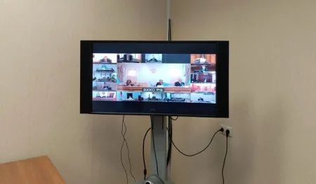 Рекомендованы кандидаты в судьи в ЛНР. Почему в судьи чаще всего идут работники аппарата суда или помощники судей? Мы даем для общества мотивированный ответ.